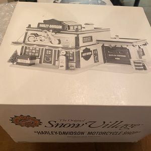 Harley-Davidson Motorcycle Shop, The Original Christmas Village